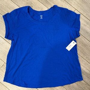 a.n.a T-Shirt with cuffed sleeves